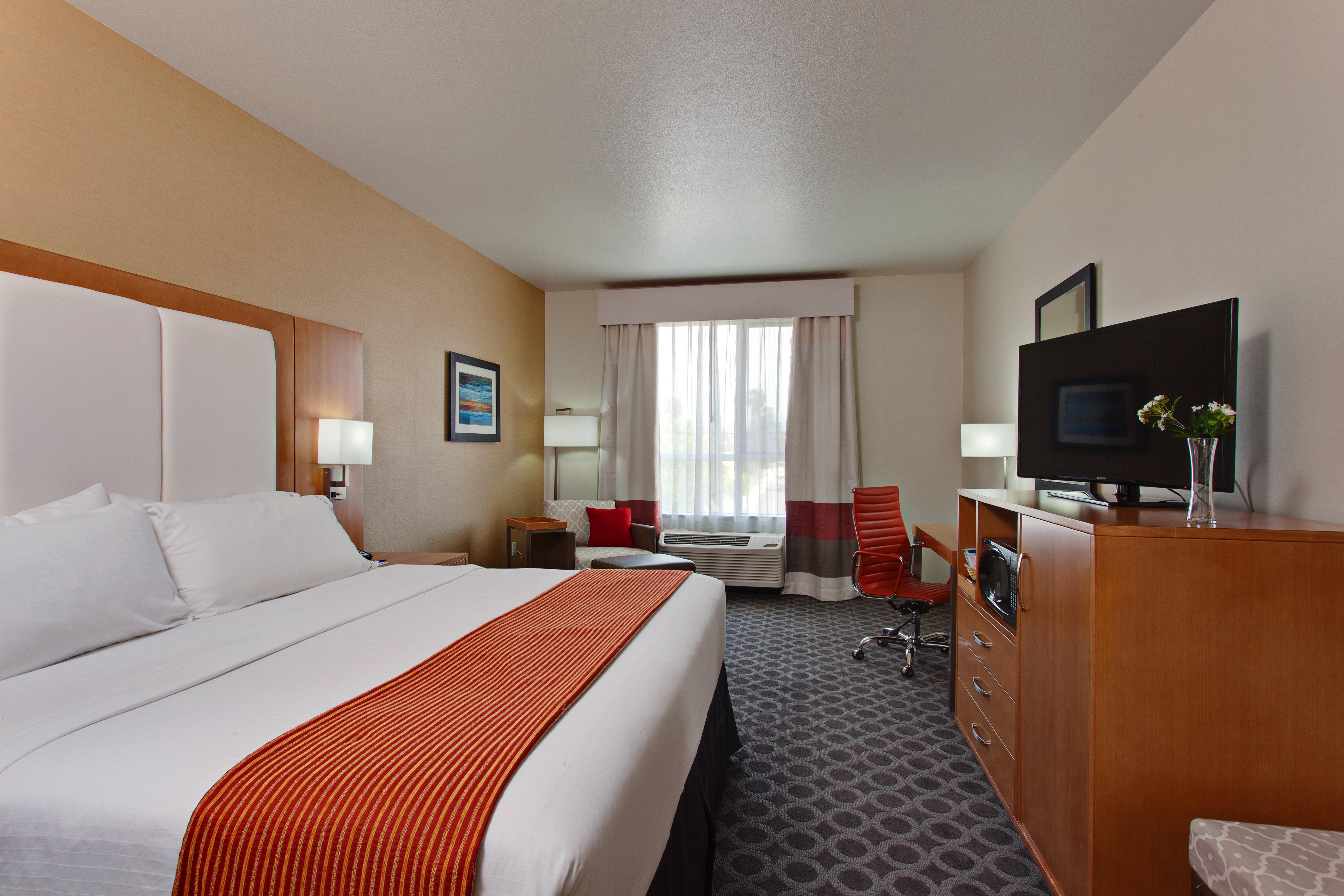 Holiday Inn Express North Hollywood - Burbank Area By Ihg Los Angeles Exterior photo