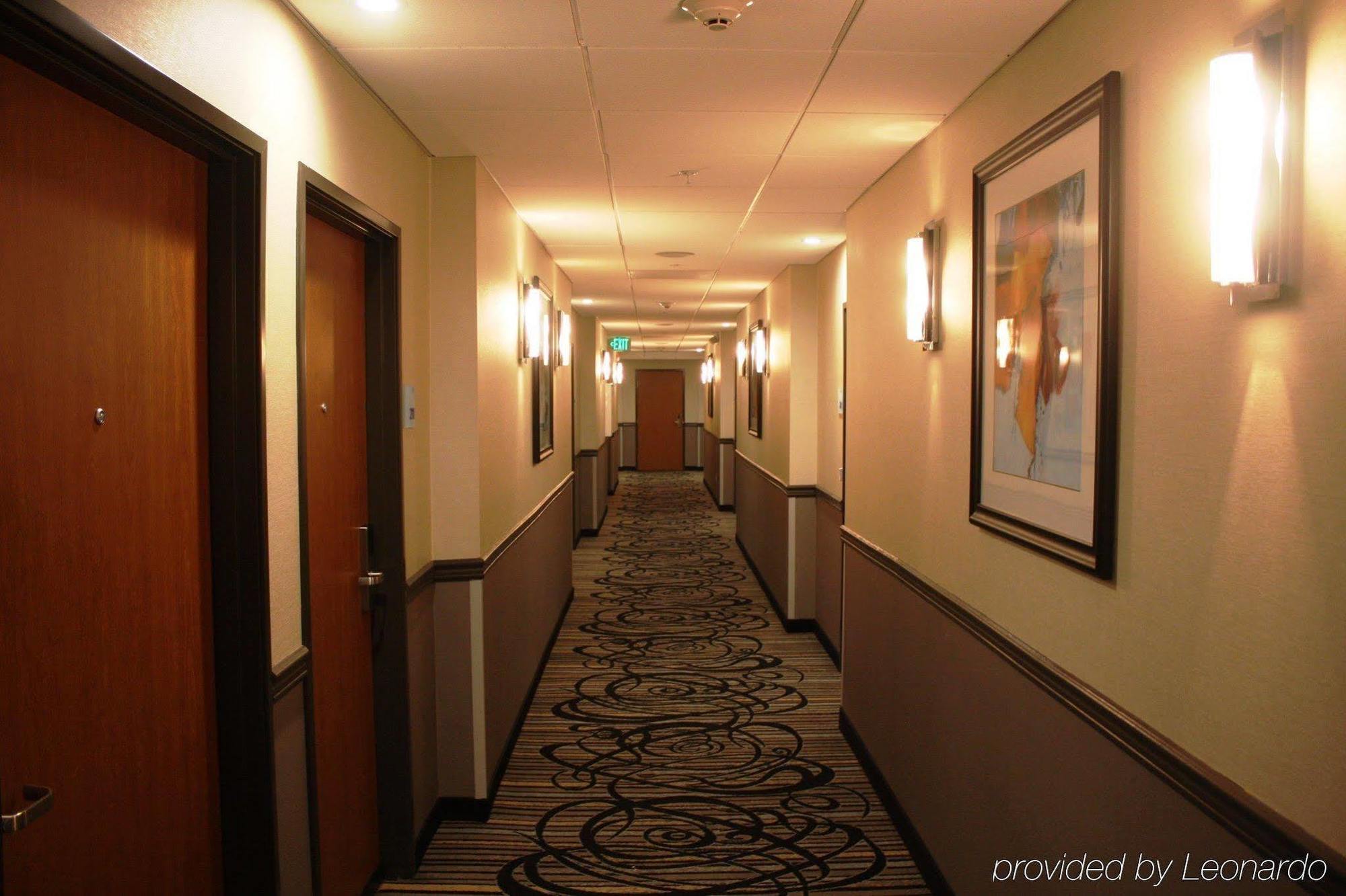 Holiday Inn Express North Hollywood - Burbank Area By Ihg Los Angeles Exterior photo